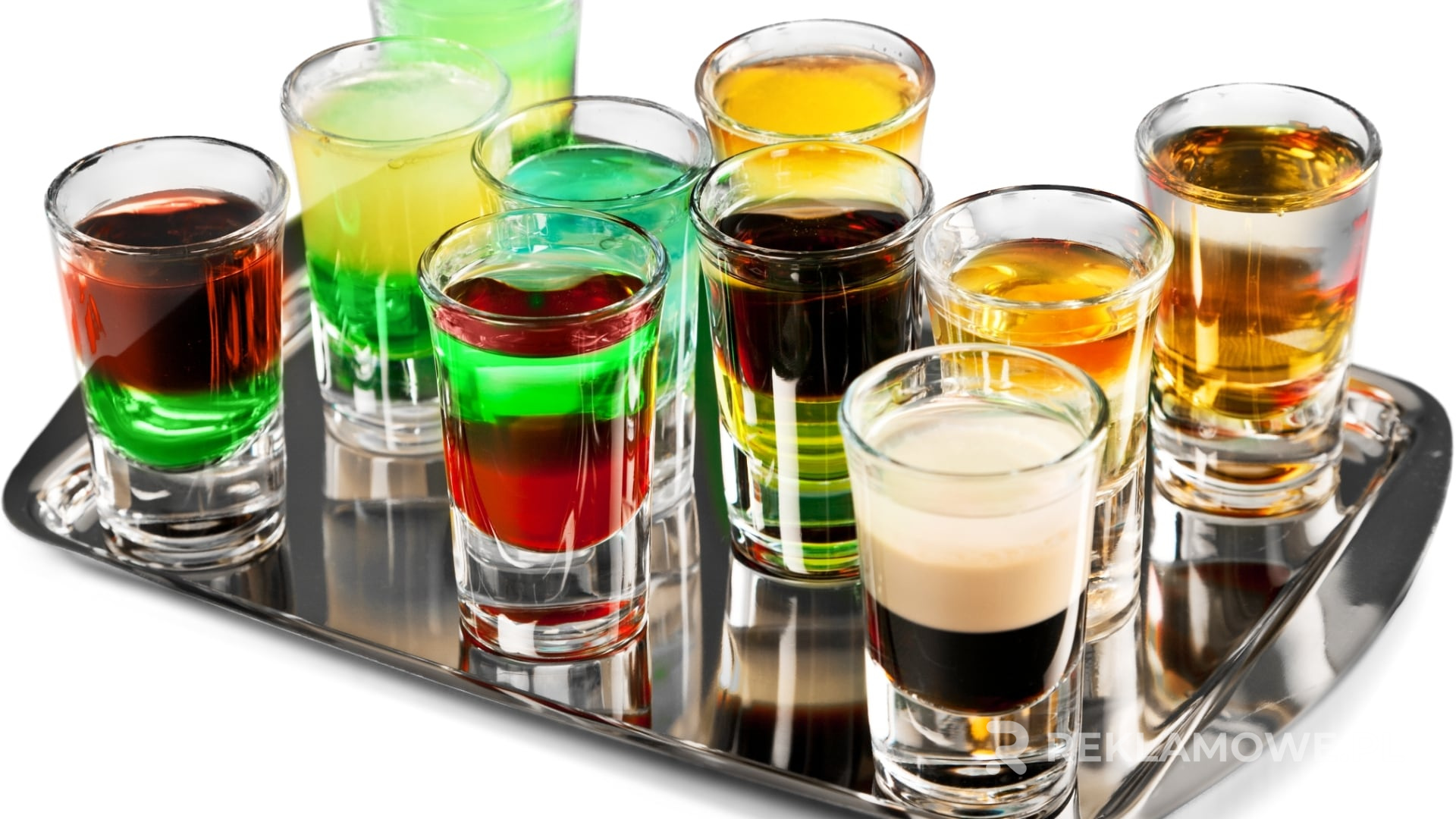 Kieliszki reklamowe w winiarni