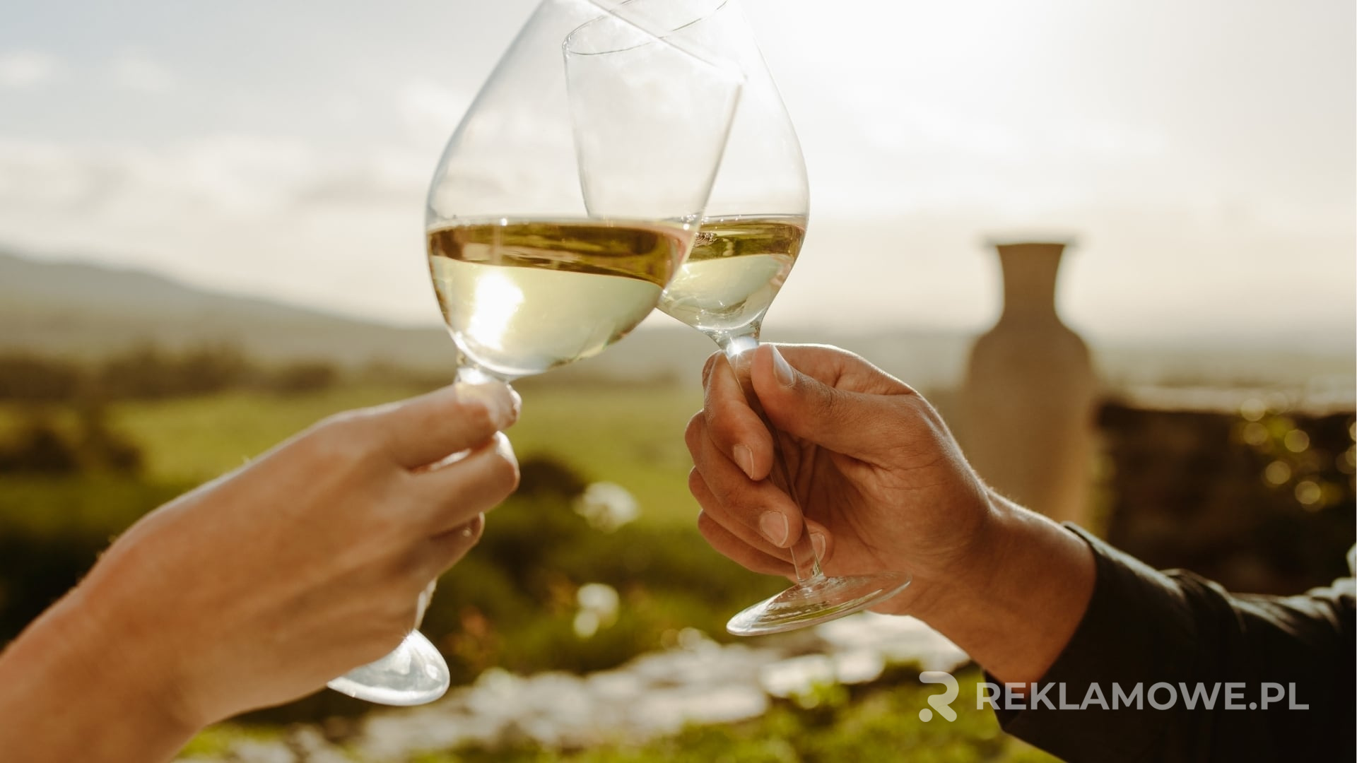 Kieliszki reklamowe z nadrukowanym logo firmy